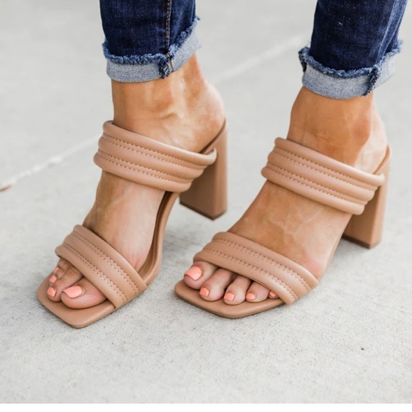 Pink Lily Shoes - New! Adorable Double Strap Nude Block Heel  | Size 6.5 Pink Lily